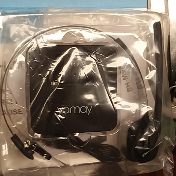 NIB☆ Wireless Headset - Picture 3 of 4